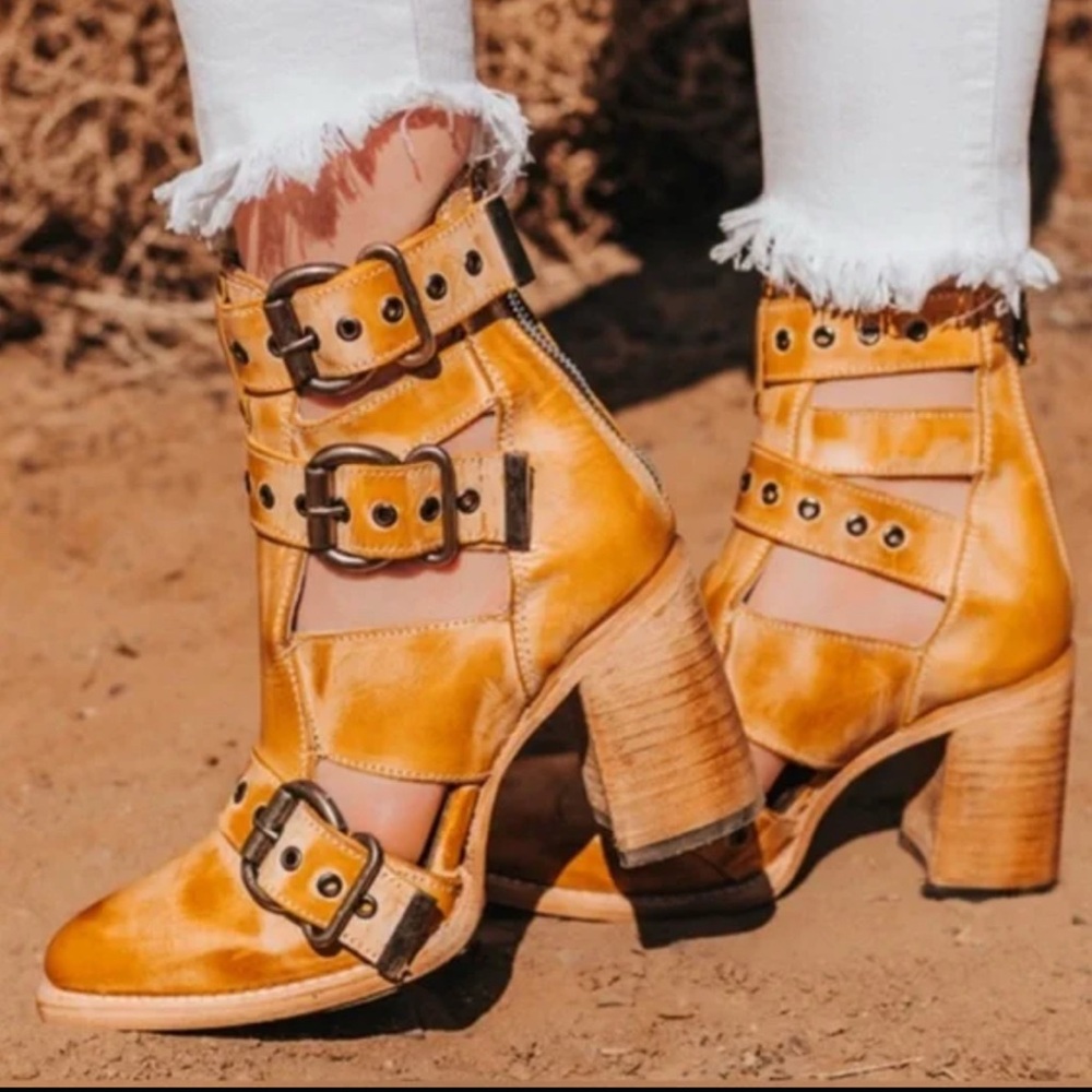 Freebird Joust Blue Buckle Heeled Boots. Brand new - Picture 6 of 6
